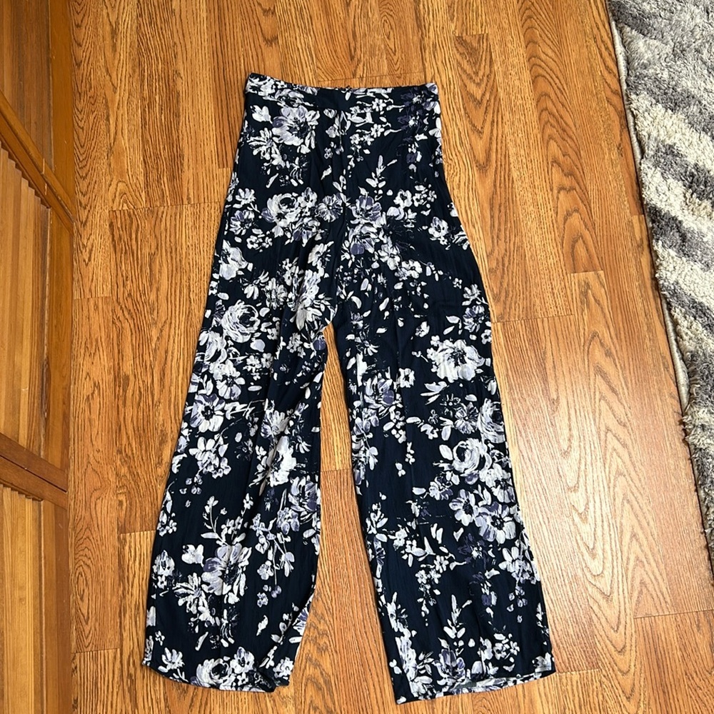 Lulu’s Floral Pants